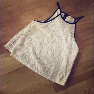 Cream Tank w Piping and Textured Overlay szM